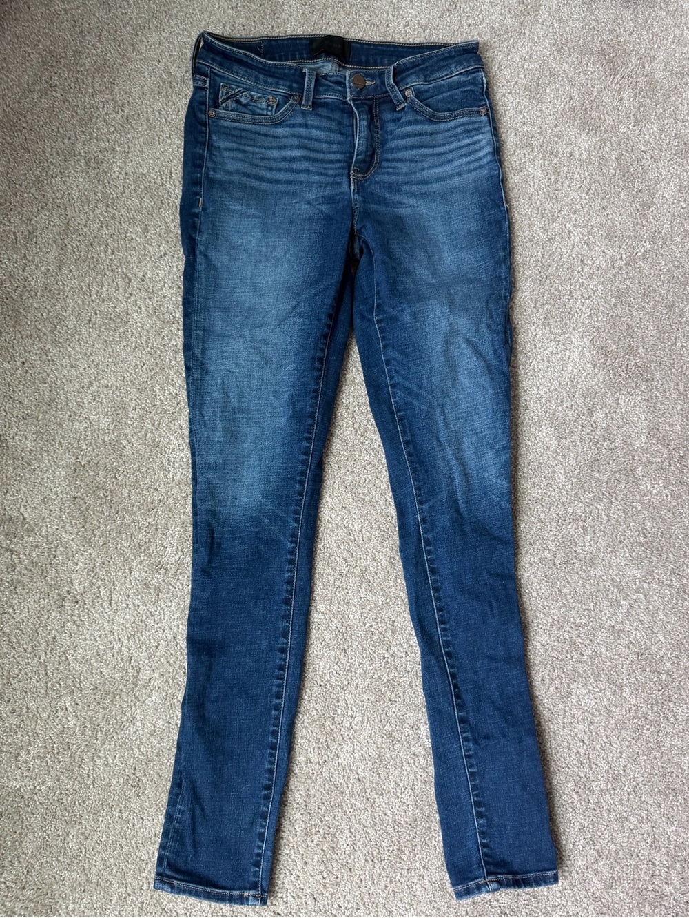 Buckle Black Women’s Dark Blue Skinny Jeans